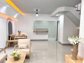 Casa adosada en venta de 3 habitaciones en Nong Khaem, Bangkok