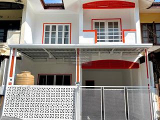 Casa adosada en venta de 3 habitaciones en Thanyaburi, Pathum Thani