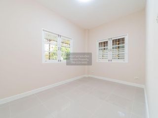 For sale 4 bedrooms house in Thanyaburi, Pathum Thani