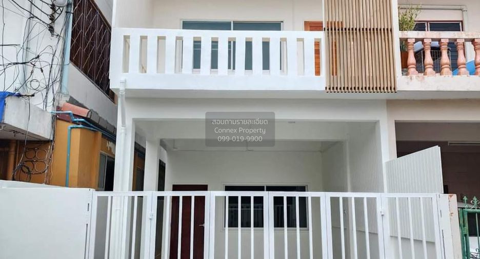 For sale 2 bedrooms townhouse in Mueang Nonthaburi, Nonthaburi