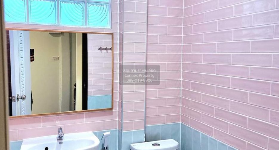 For sale 2 bedrooms townhouse in Mueang Nonthaburi, Nonthaburi