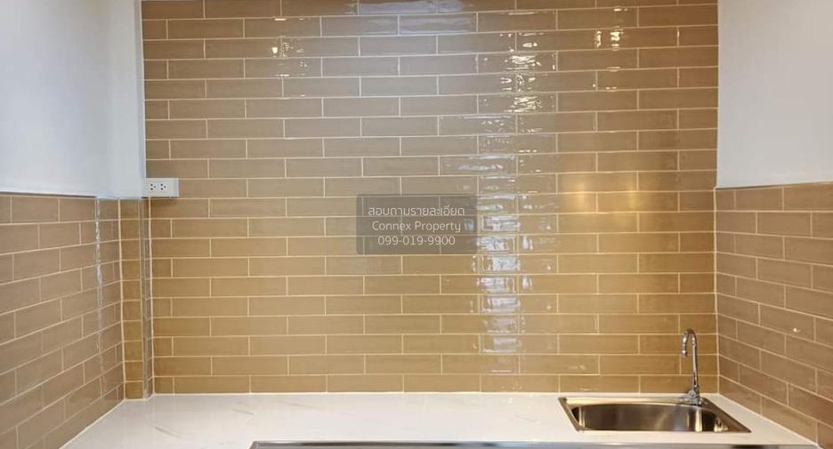 For sale 2 bedrooms townhouse in Mueang Nonthaburi, Nonthaburi