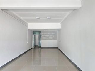 Local comercial en venta de 4 habitaciones en Bang Yai, Nonthaburi