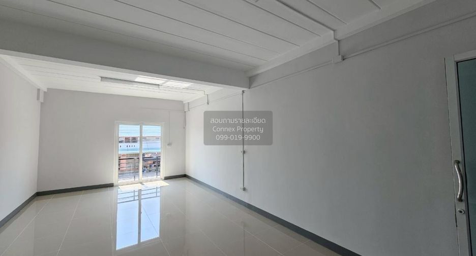 Local comercial en venta de 4 habitaciones en Bang Yai, Nonthaburi