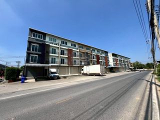Local comercial en venta de 4 habitaciones en Bang Yai, Nonthaburi