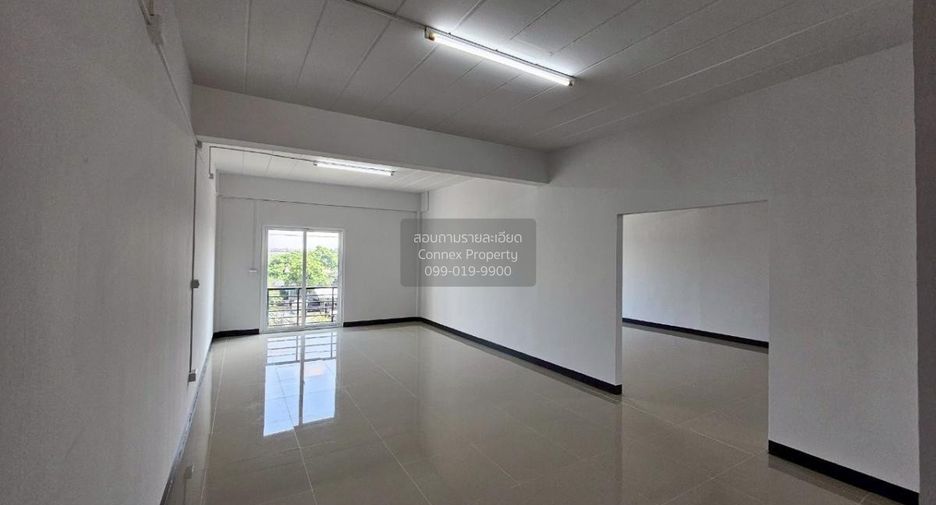Local comercial en venta de 6 habitaciones en Bang Yai, Nonthaburi
