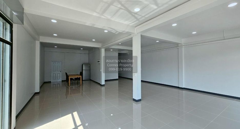 Local comercial en venta de 6 habitaciones en Bang Yai, Nonthaburi