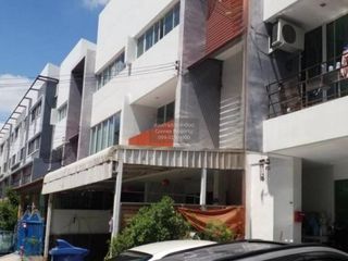 For sale 3 bedrooms townhouse in Bang Sao Thong, Samut Prakan