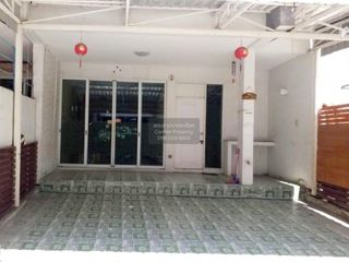 For sale 3 bedrooms townhouse in Bang Sao Thong, Samut Prakan