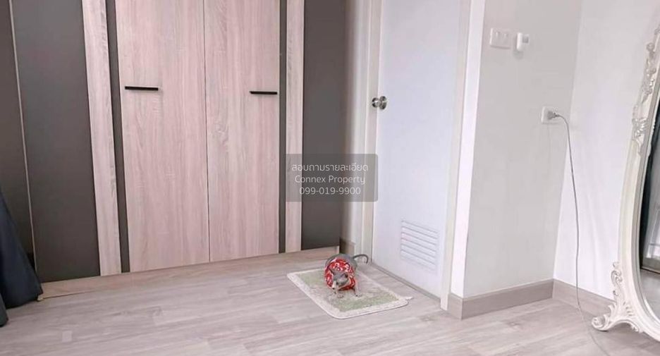 Casa adosada en venta de 3 habitaciones en Lam Luk Ka, Pathum Thani