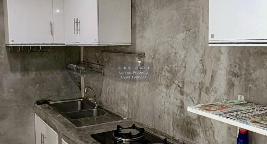 For sale 4 bedrooms townhouse in Sai Noi, Nonthaburi