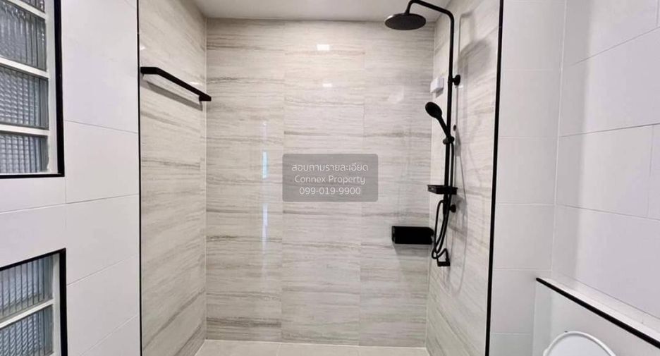 For sale 3 bedrooms townhouse in Pak Kret, Nonthaburi