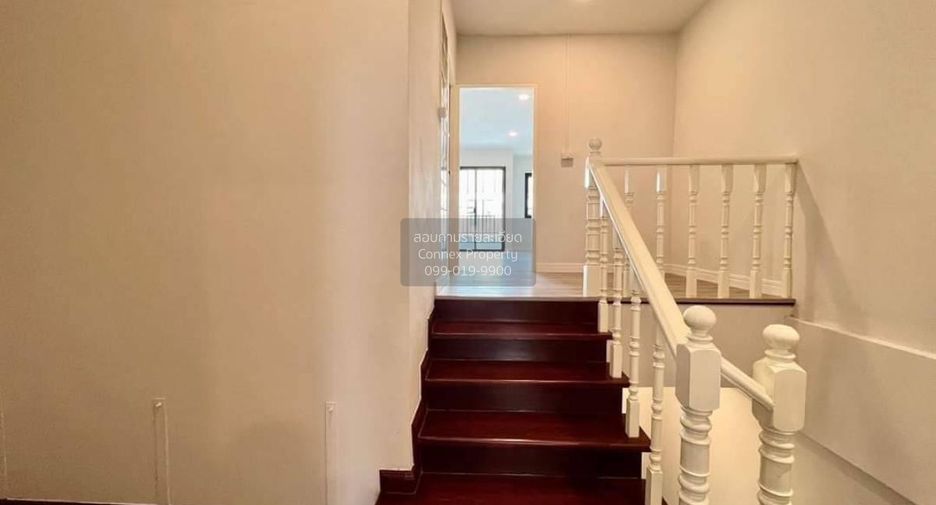 For sale 3 bedrooms townhouse in Pak Kret, Nonthaburi