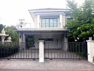 出售 4 卧室 独立屋 在 Mueang Pathum Thani, Pathum Thani