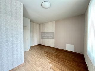 Casa adosada en venta de 3 habitaciones en Lam Luk Ka, Pathum Thani