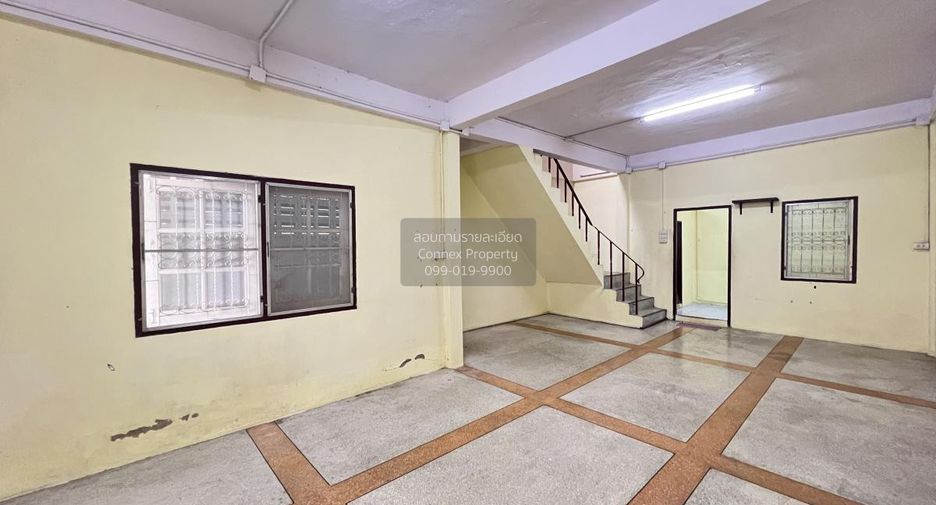 Reihenhaus zum Kauf mit 3 Zimmer in Chom Thong, Bangkok