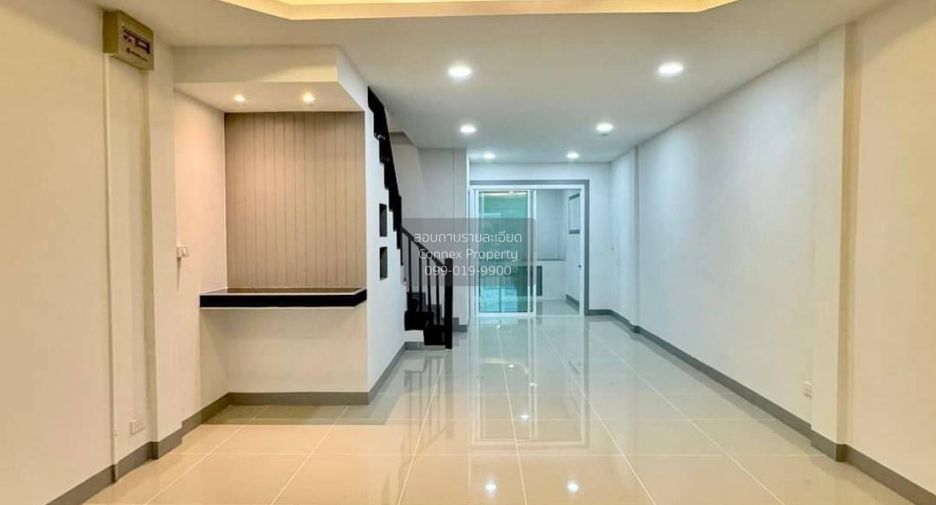 For sale 3 bedrooms townhouse in Sai Noi, Nonthaburi