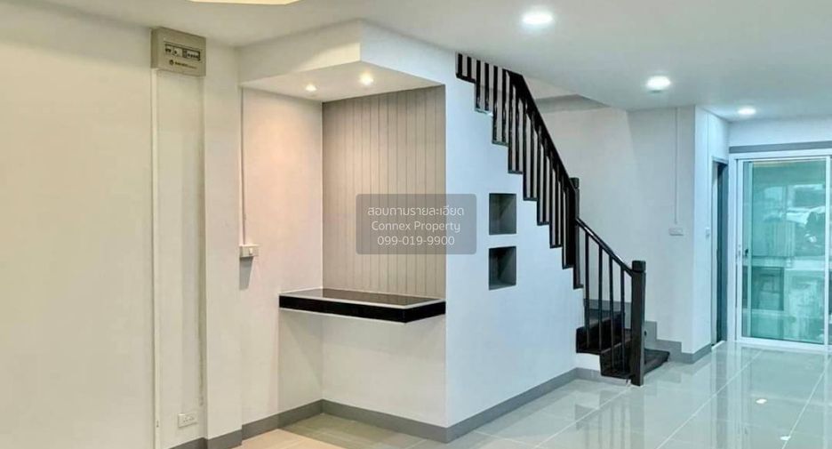 For sale 3 bedrooms townhouse in Sai Noi, Nonthaburi
