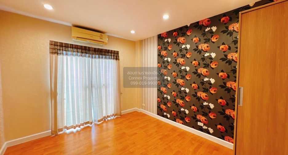 For sale 3 bedrooms townhouse in Prawet, Bangkok