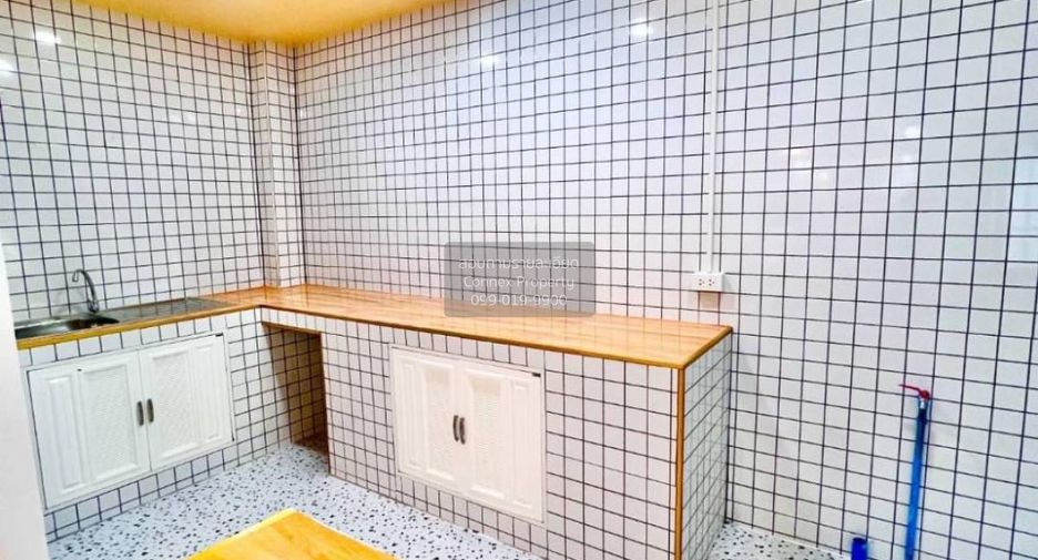 For sale 2 bedrooms townhouse in Bang Bua Thong, Nonthaburi