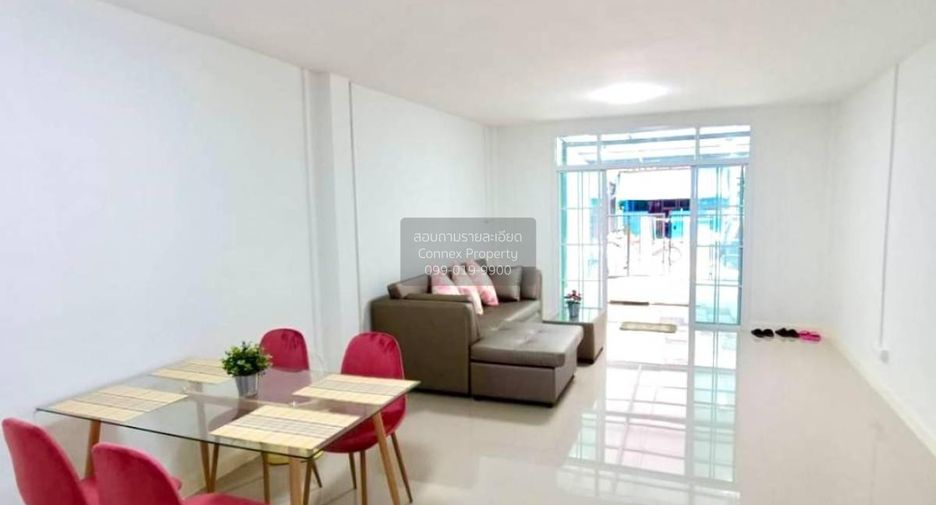 For sale 4 bedrooms townhouse in Bang Kruai, Nonthaburi