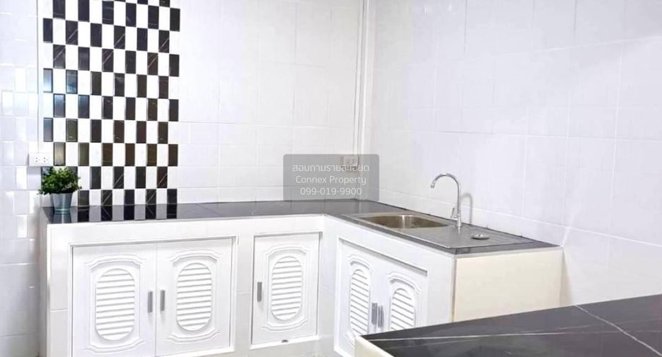 For sale 4 bedrooms townhouse in Bang Kruai, Nonthaburi