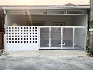For sale 2 bedrooms townhouse in Thanyaburi, Pathum Thani