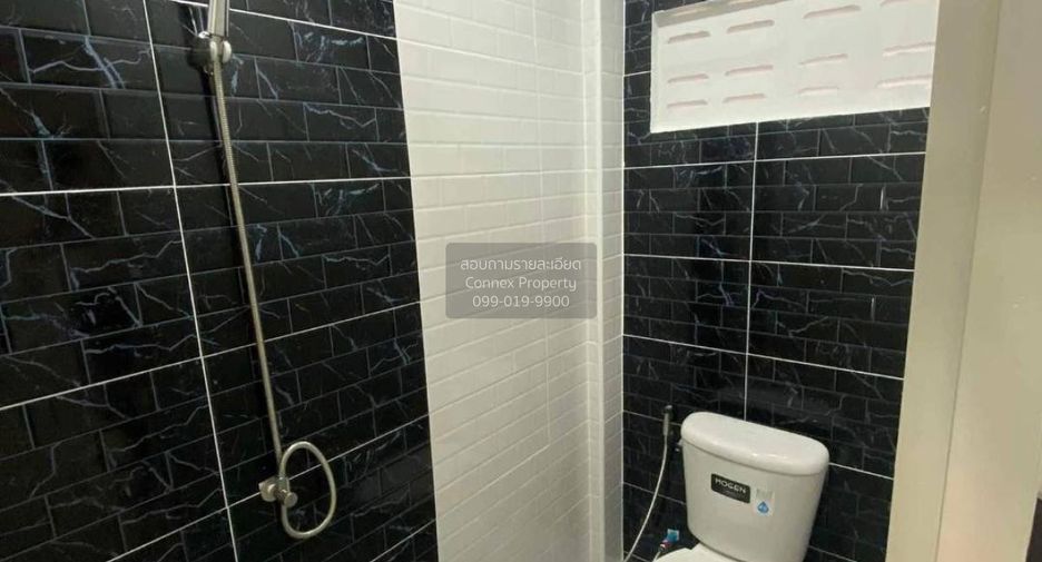 For sale 2 bedrooms townhouse in Thanyaburi, Pathum Thani