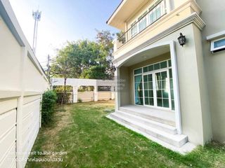 For sale 5 bedrooms house in Khlong Luang, Pathum Thani