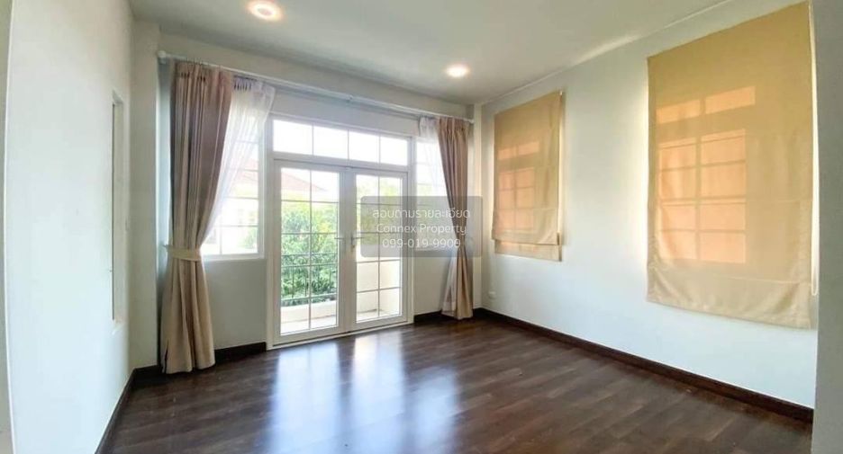 For sale 5 bedrooms house in Khlong Luang, Pathum Thani