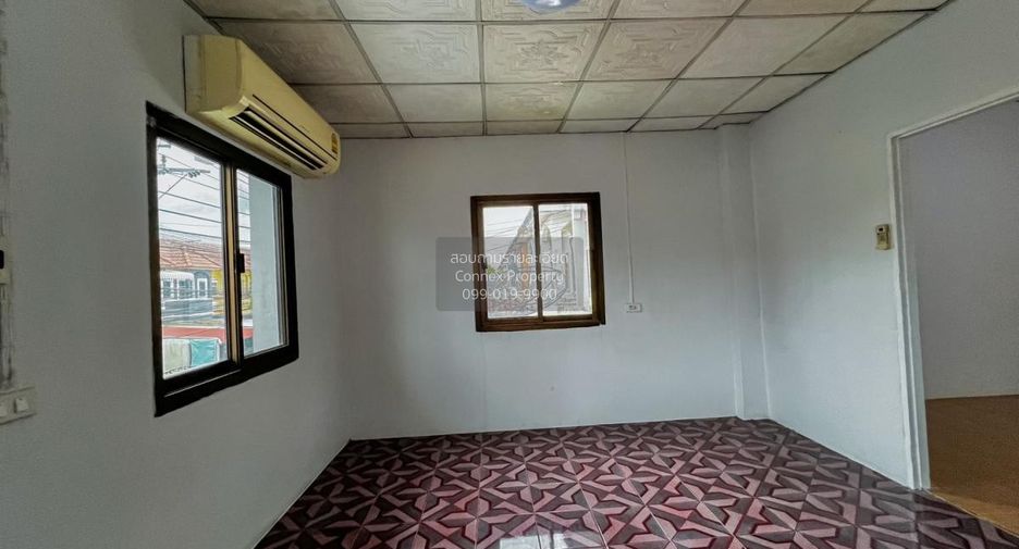 For sale 2 bedrooms townhouse in Sai Noi, Nonthaburi