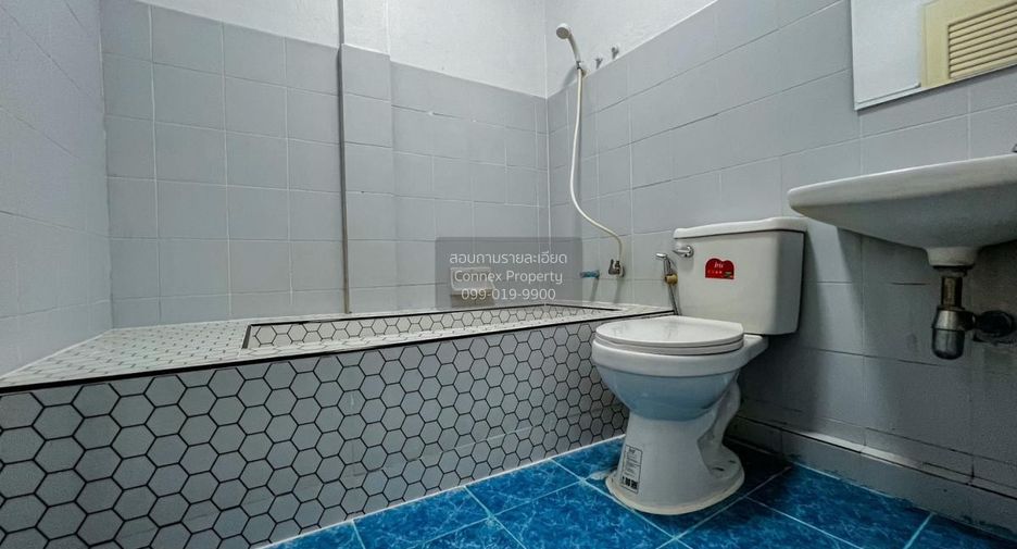 For sale 2 bedrooms townhouse in Sai Noi, Nonthaburi