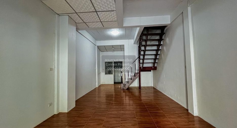 For sale 2 bedrooms townhouse in Sai Noi, Nonthaburi