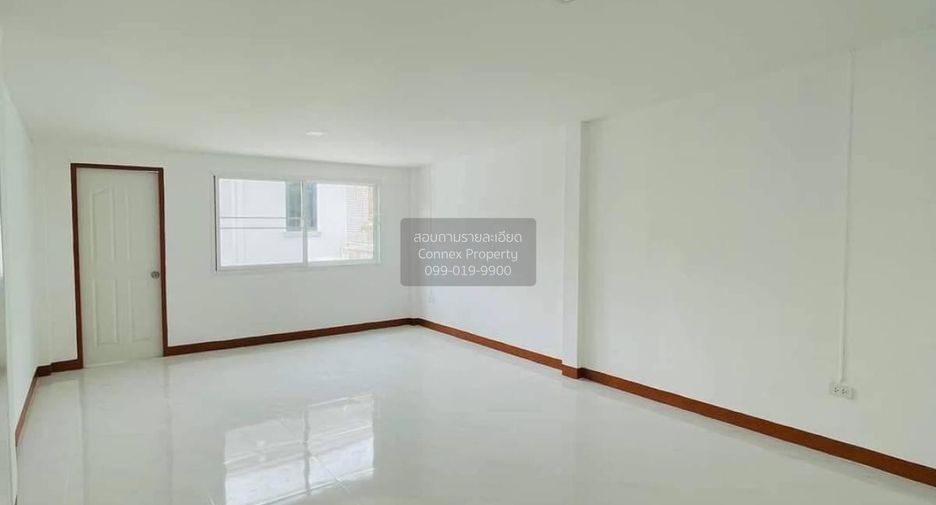 For sale 4 bedrooms townhouse in Bang Bua Thong, Nonthaburi