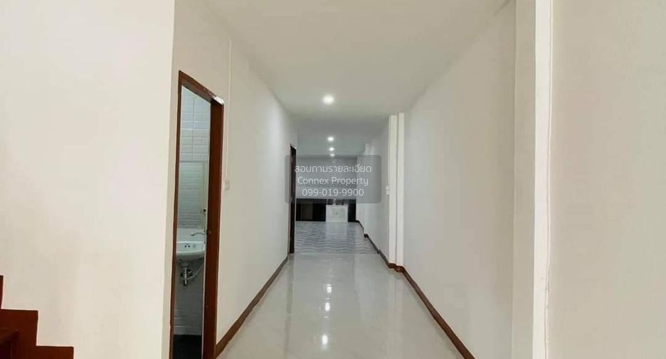 For sale 4 bedrooms townhouse in Bang Bua Thong, Nonthaburi