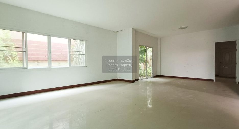 Casa en venta de 5 habitaciones en Bang Phli, Samut Prakan