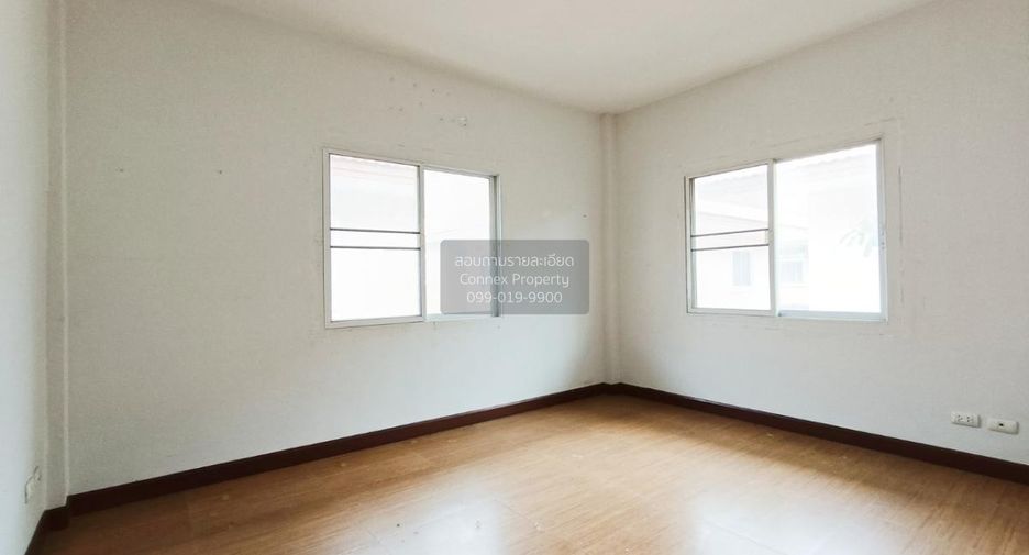 Casa en venta de 5 habitaciones en Bang Phli, Samut Prakan