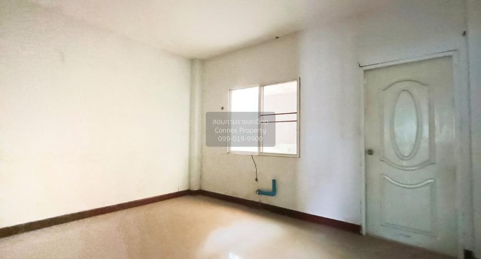 Casa en venta de 5 habitaciones en Bang Phli, Samut Prakan
