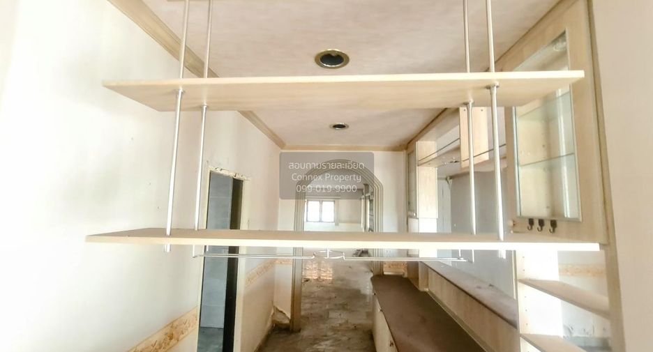 For sale 4 bedrooms house in Thanyaburi, Pathum Thani