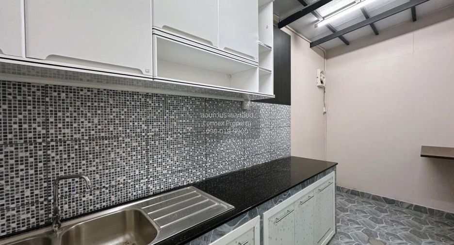 For sale 2 bedrooms townhouse in Bang Bua Thong, Nonthaburi