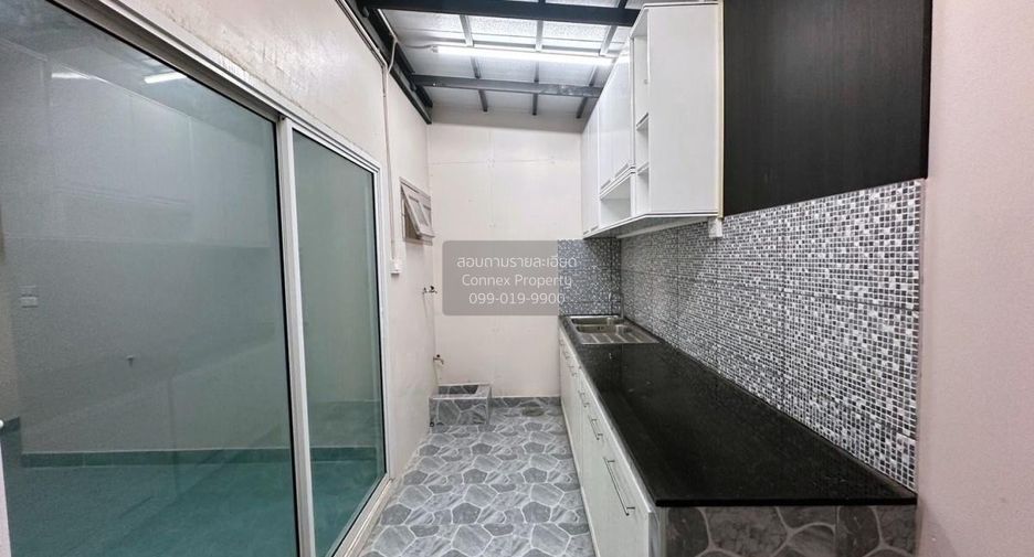 For sale 2 bedrooms townhouse in Bang Bua Thong, Nonthaburi