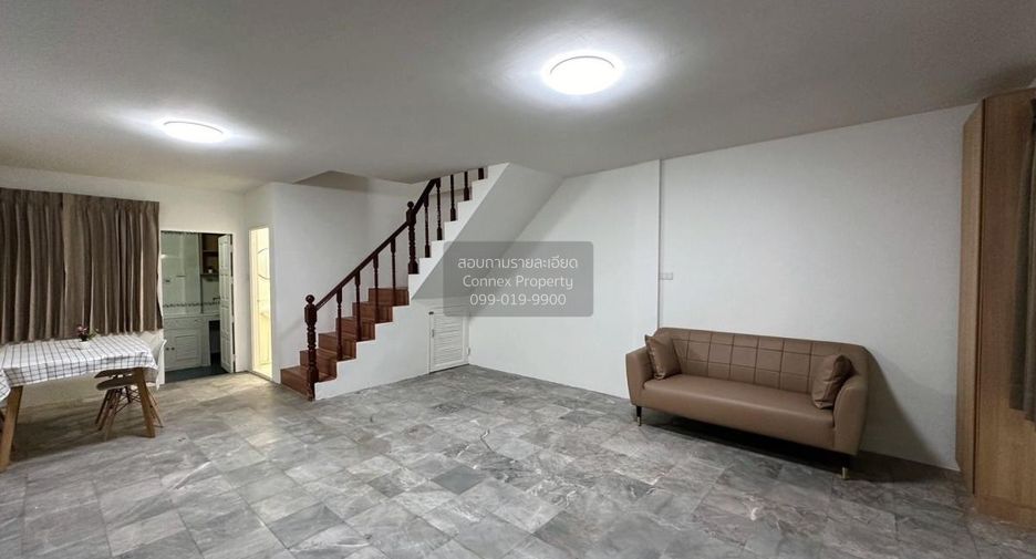 For sale 3 bedrooms townhouse in Mueang Samut Sakhon, Samut Sakhon