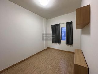 For sale 3 bedrooms townhouse in Mueang Samut Sakhon, Samut Sakhon