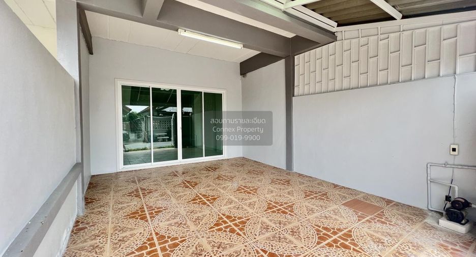 For sale 2 bedrooms townhouse in Don Tum, Nakhon Pathom