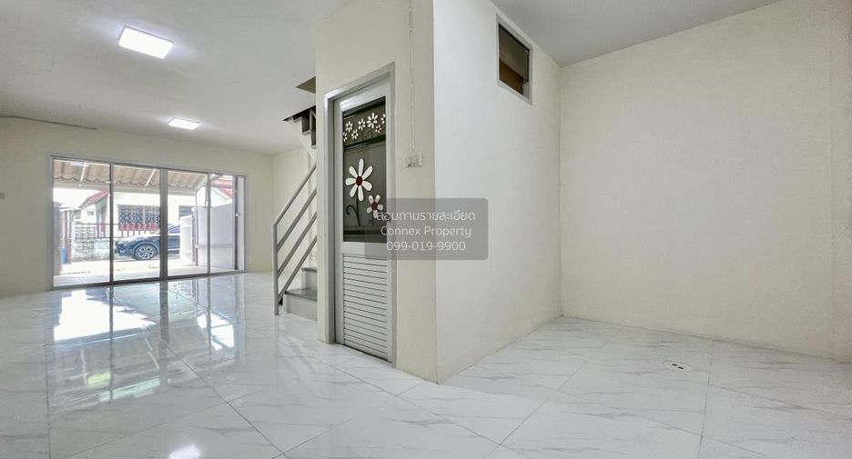 For sale 2 bedrooms townhouse in Don Tum, Nakhon Pathom