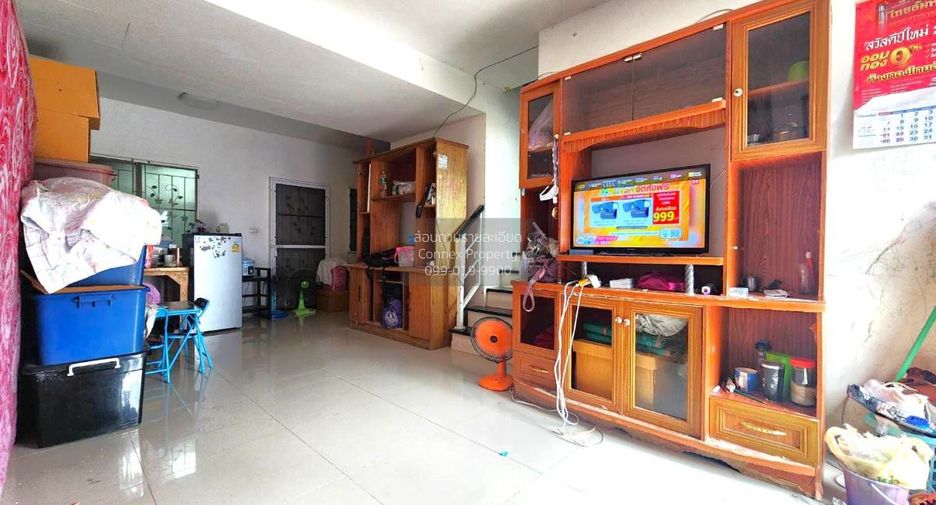 出售 3 卧室 联排别墅 在 Khlong Luang, Pathum Thani