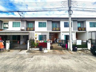 出售 3 卧室 联排别墅 在 Khlong Luang, Pathum Thani