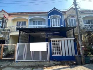 For sale 3 bedrooms townhouse in Thanyaburi, Pathum Thani