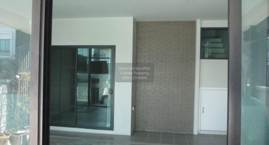 For sale 3 bedrooms townhouse in Lam Luk Ka, Pathum Thani
