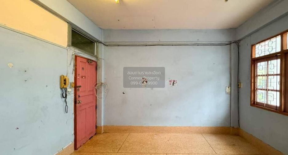 Local comercial en venta de 8 habitaciones en Phasi Charoen, Bangkok